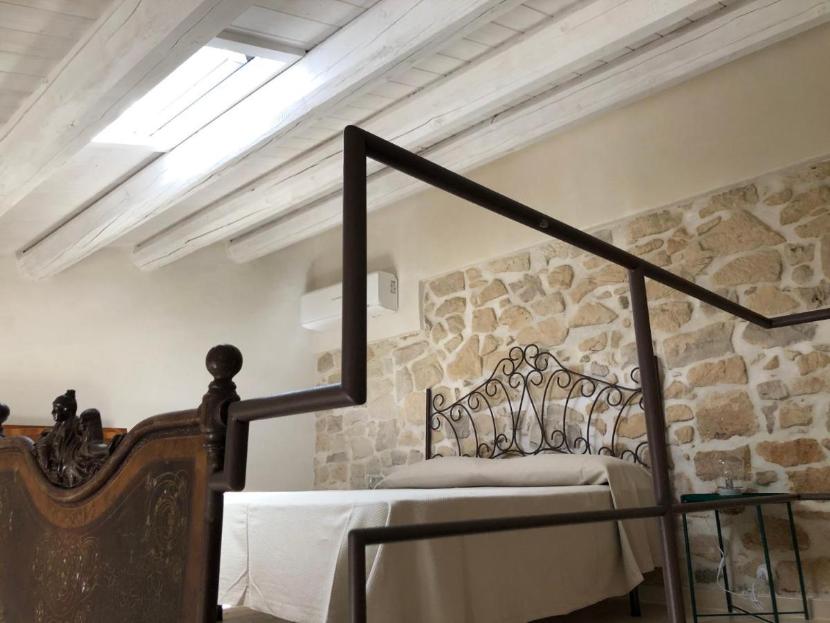 Chicchi Di Melograno Bed and Breakfast Modica Exteriör bild