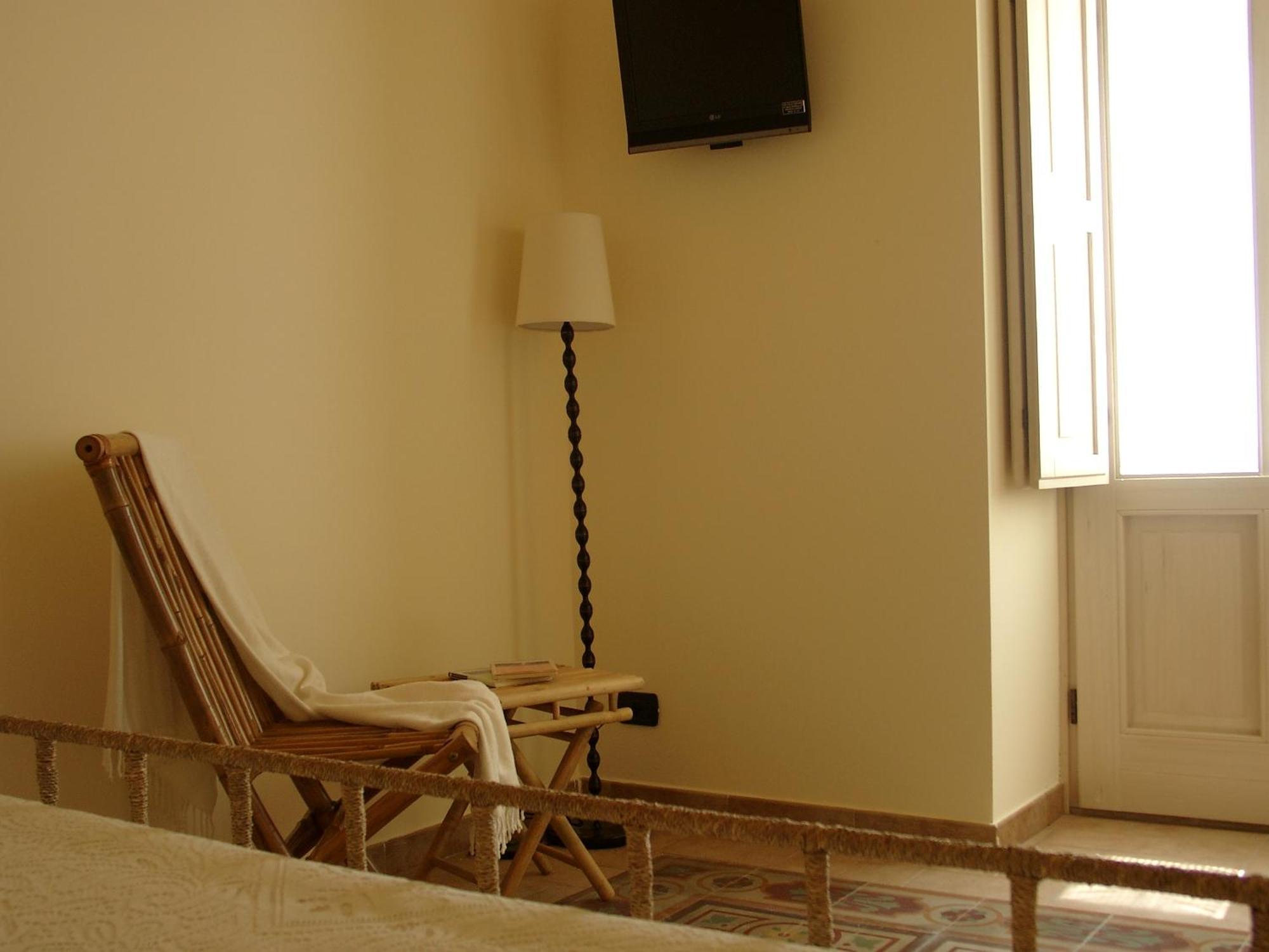 Chicchi Di Melograno Bed and Breakfast Modica Exteriör bild