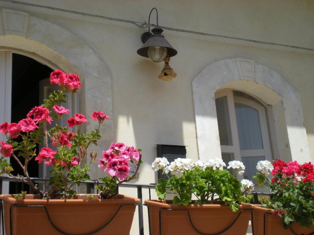 Chicchi Di Melograno Bed and Breakfast Modica Exteriör bild