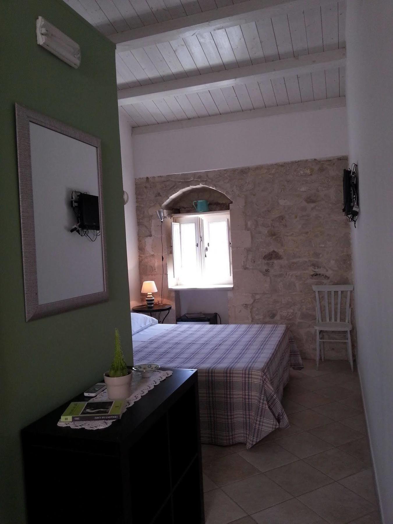 Chicchi Di Melograno Bed and Breakfast Modica Exteriör bild